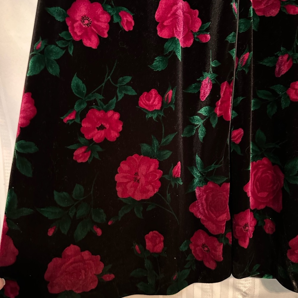 Maggy London Asian Style Velvet Dress - Picture 4 of 12